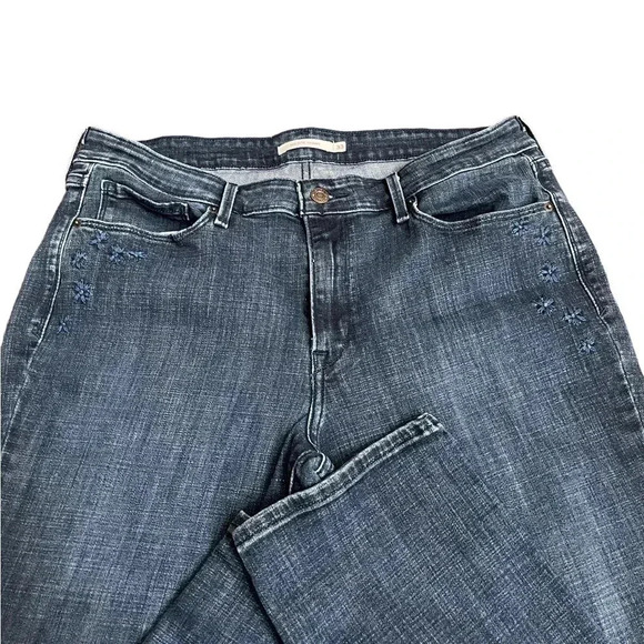 Levi’s Mid Rise Skinny Jeans Embroidered Floral Dark Wash Women’s Waist 33 - Picture 3 of 15